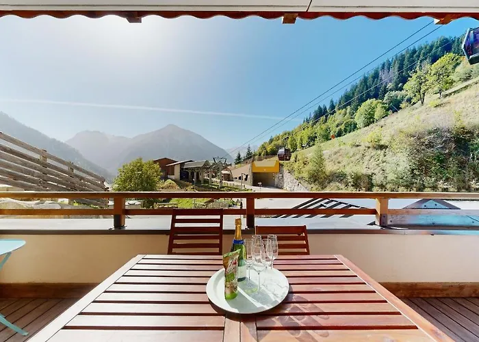 Elegant Logement, Superbe Vue Apartament La Plagne